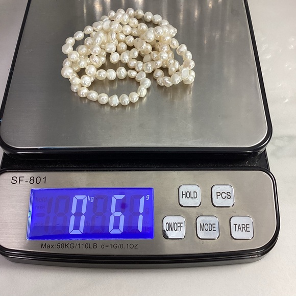 Vintage Cream Genuine Freshwater Pearl Necklace Hand Knotted 39in - Picture 7 of 7